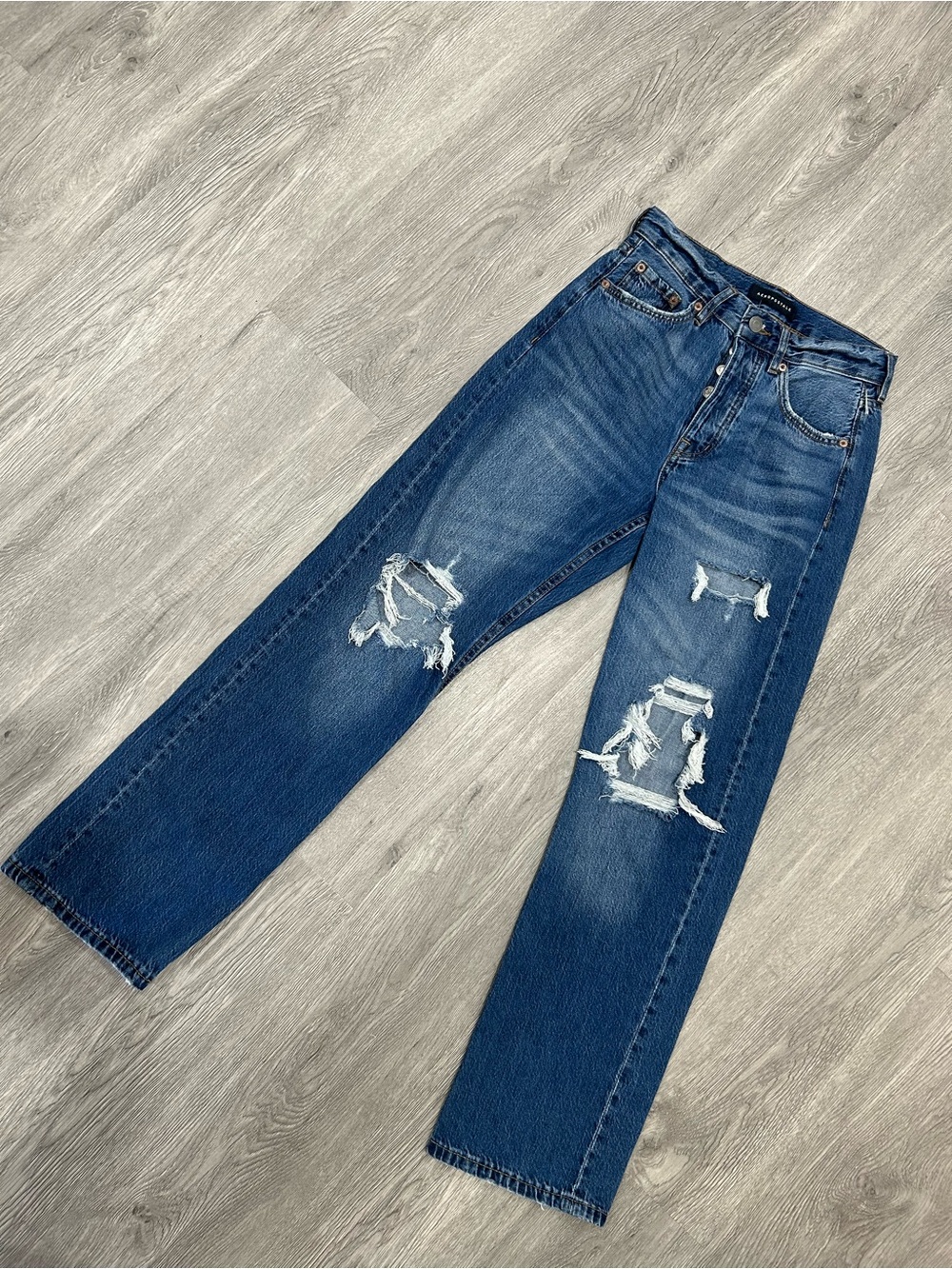 Aeropostale Men's Distressed Dark Blue Straight Jeans